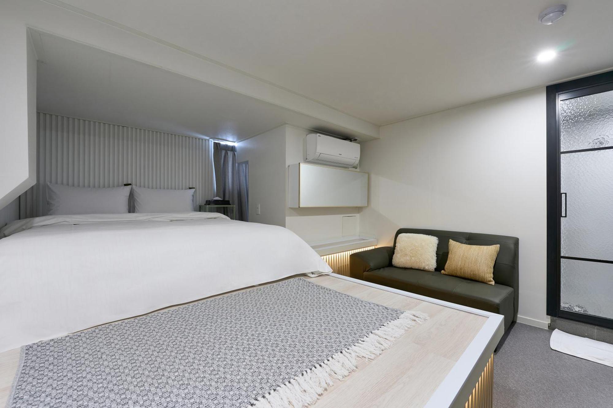 Hotel Chloe Seoul Bagian luar foto