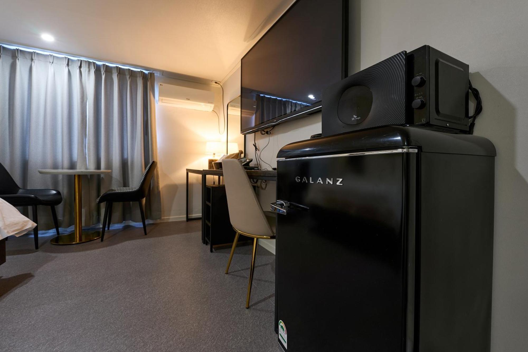 Hotel Chloe Seoul Bagian luar foto