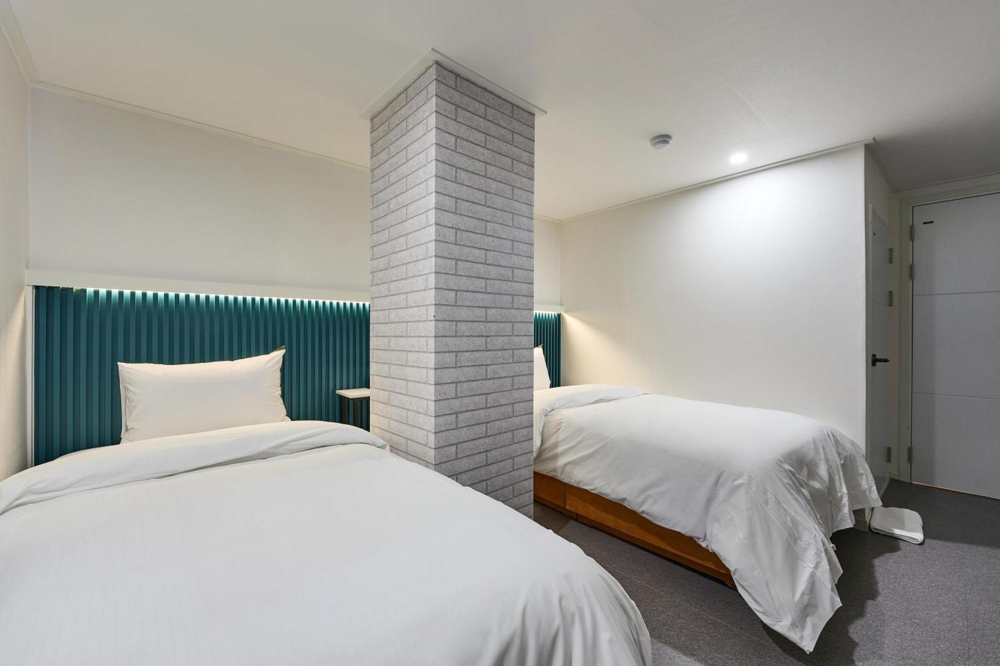 Hotel Chloe Seoul Bagian luar foto