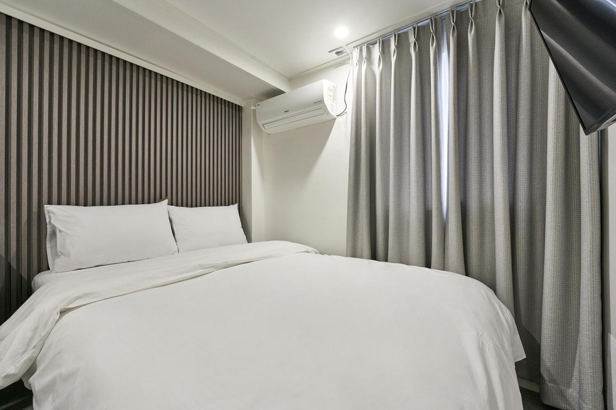 Hotel Chloe Seoul Bagian luar foto