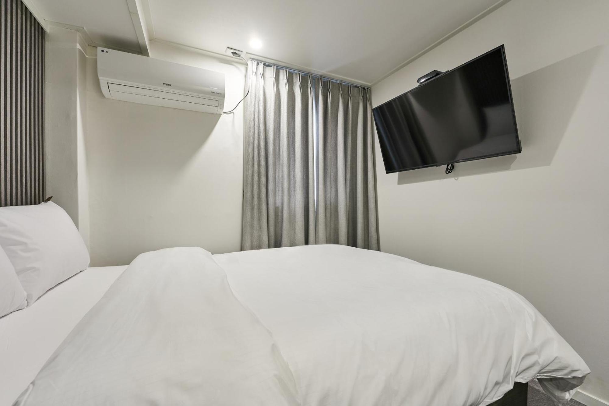 Hotel Chloe Seoul Bagian luar foto