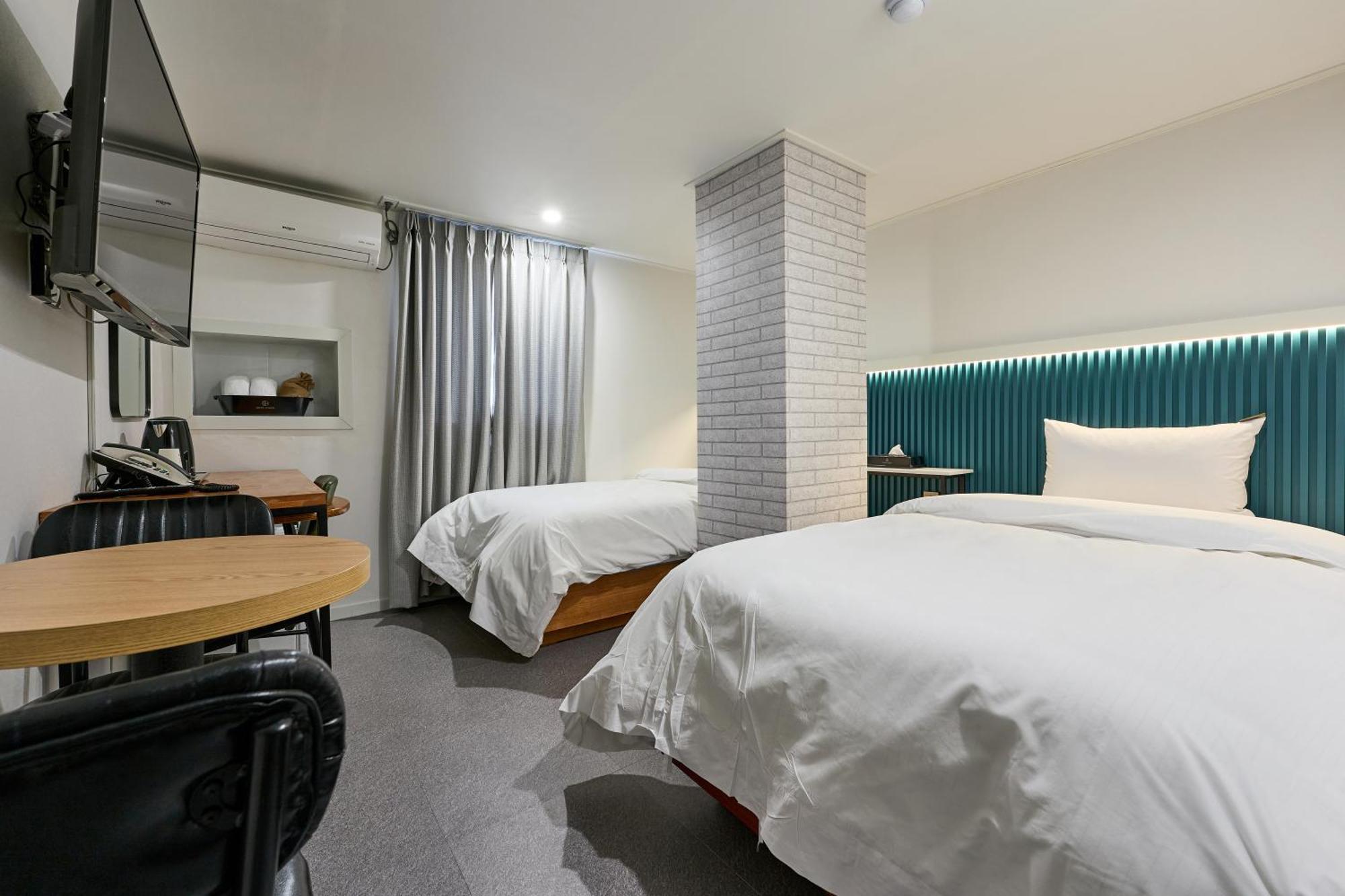 Hotel Chloe Seoul Bagian luar foto